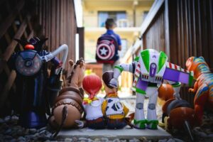 Einkaufen im Spielzeuggeschäft: der Ideenlieferant für tolle Stunden im Freien